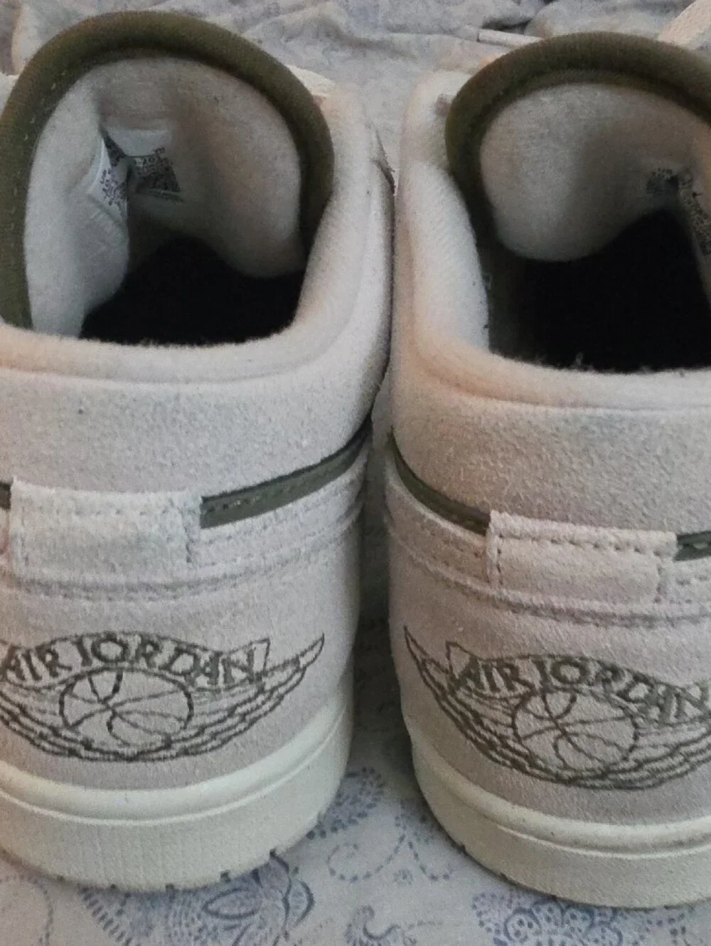 Jordan Low-Top Sneakers in Olive Green and Cream